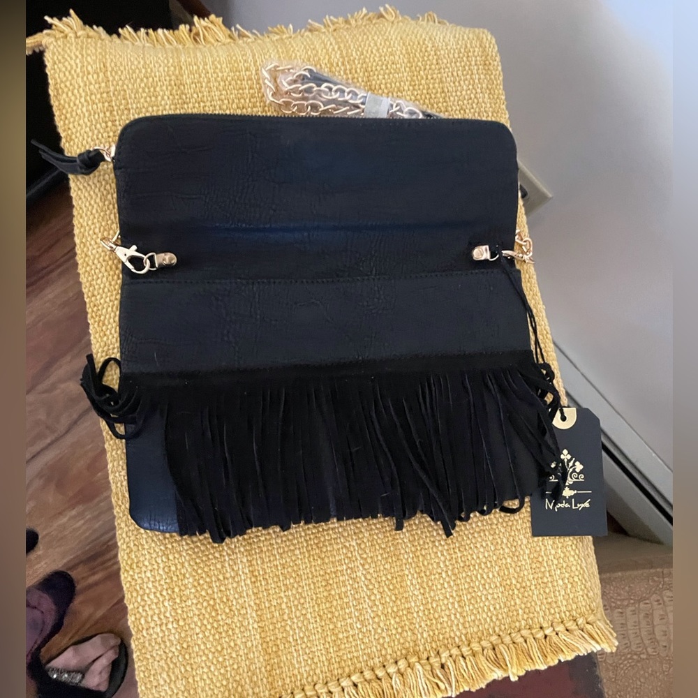๐ดNWT๐ด Moda Luxe Black Shoulder Bag with Fringe - Picture 3 of 12